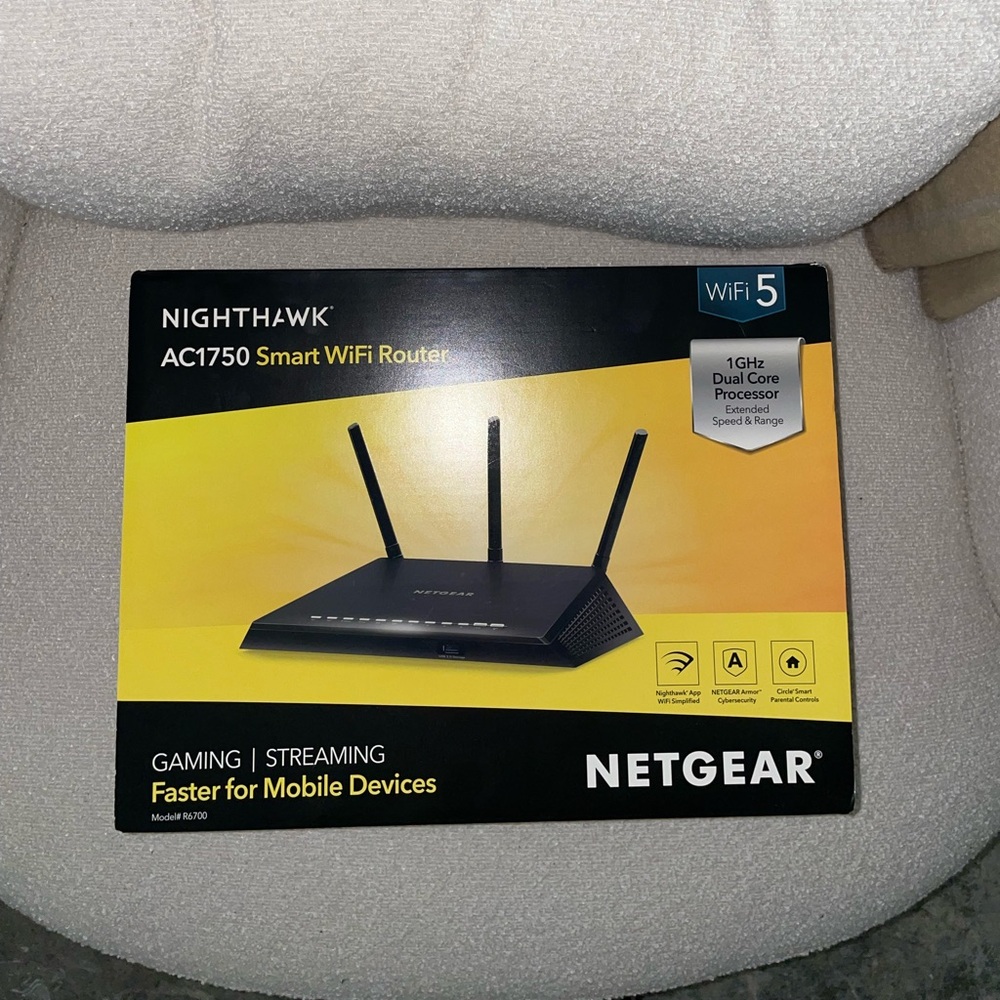 Netgear Nighthawk AC1750 Smart‎ WiFi Router